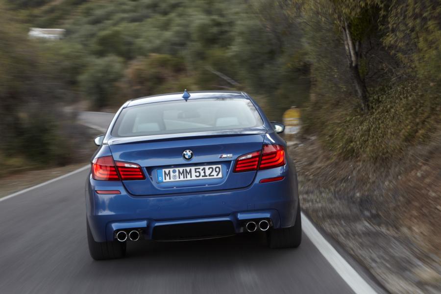  BMW M5 2011 года  (фото 133 из 344)